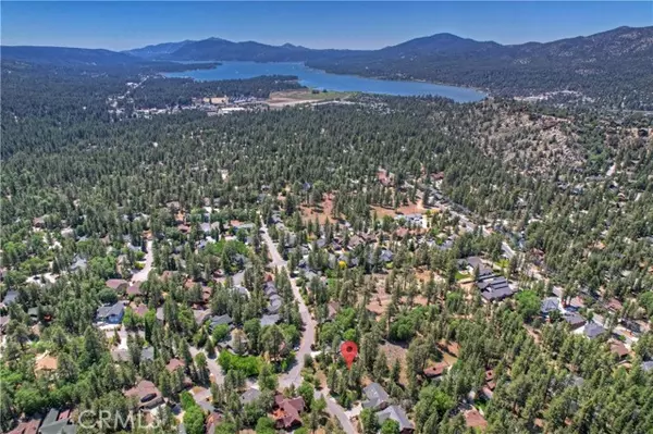 Big Bear Lake, CA 92315,1239 Alpenweg