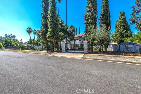 Redlands, CA 92373,24 West Hilton