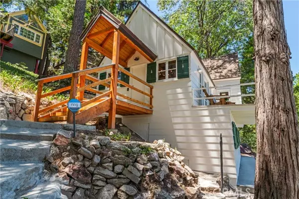 Lake Arrowhead, CA 92352,28901 Palisades Drive