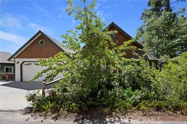 27696 St Bernard Lane, Lake Arrowhead, CA 92352