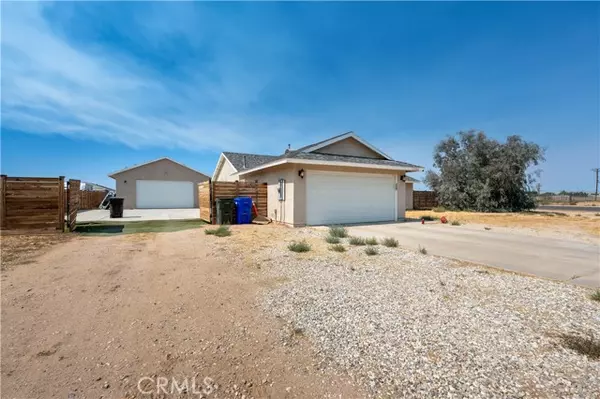 Apple Valley, CA 92308,13286 Topock Road