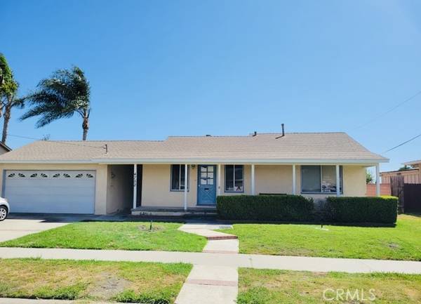 4752 Howard Avenue, Los Alamitos, CA 90720