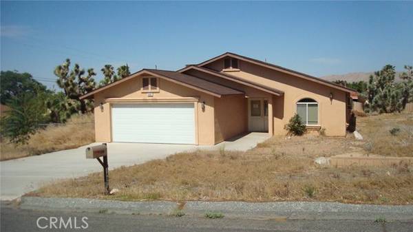 8487 Grand Avenue, Yucca Valley, CA 92284