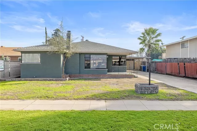 4244 1st Street, Fresno, CA 93726