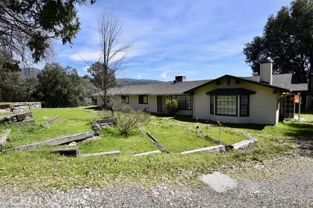 44585 Silver Spur Court, Ahwahnee, CA 93601