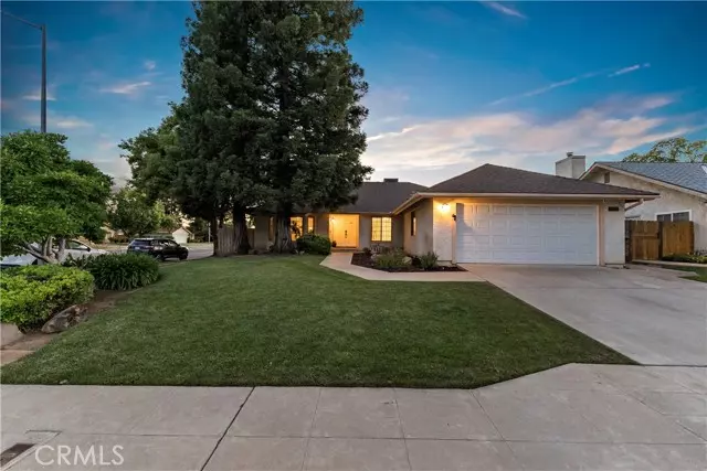 1190 Magnolia Avenue, Clovis, CA 93611