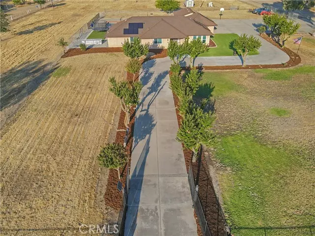 5874 Amber Avenue, Clovis, CA 93619