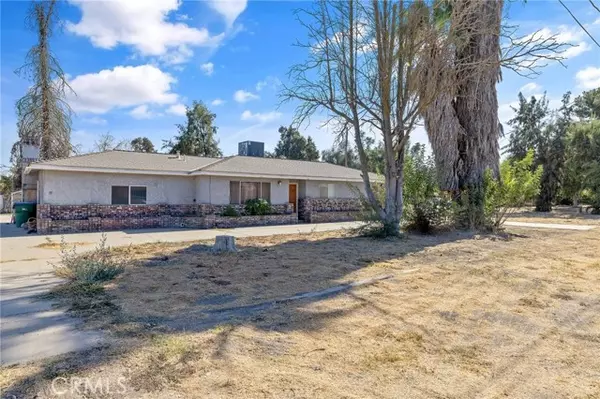 6125 East Mount Whitney Avenue, Laton, CA 93242