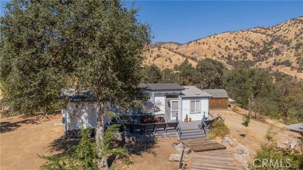 35487 Peck Lane, Squaw Valley, CA 93675