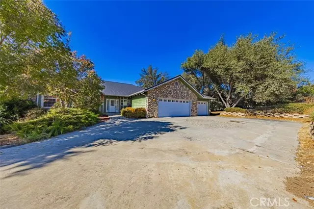 41282 Singing Hills Circle, Ahwahnee, CA 93601