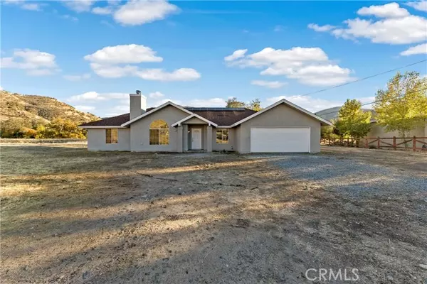 6063 Dogwood Drive, Sanger, CA 93657