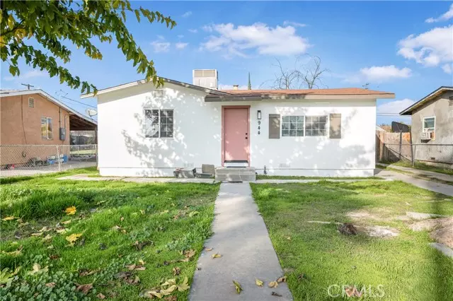 944 West Buena Vista Avenue, Visalia, CA 93291