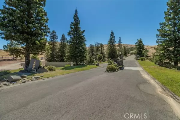 Clovis, CA 93619,1 Summit Mountain Road