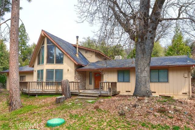 51973 Montgomery Drive, Oakhurst, CA 93644