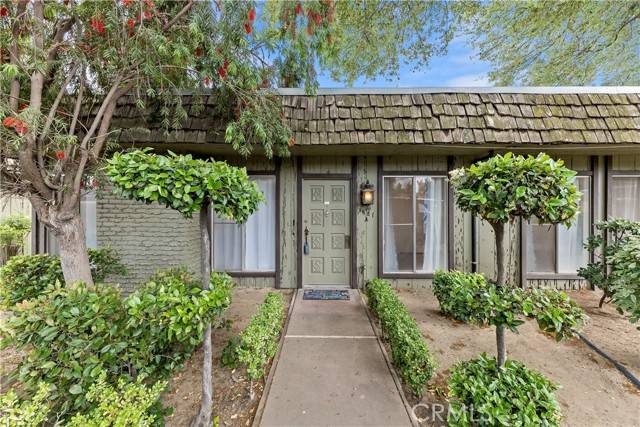 3681 North Fruit Avenue, Fresno, CA 93705