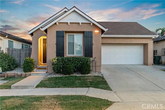 7387 East Robinson Avenue, Fresno, CA 93737