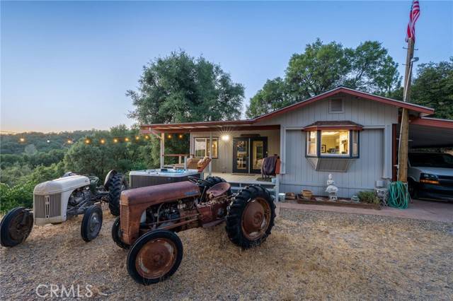 40640 Taylor Mountain Road, Oakhurst, CA 93644