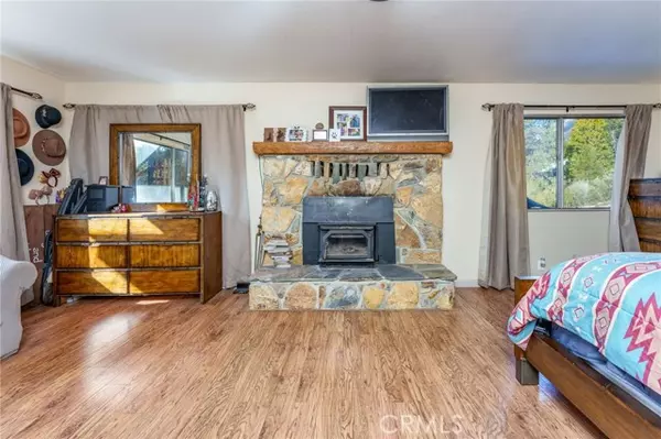 Mariposa, CA 95338,5717 Mono Court