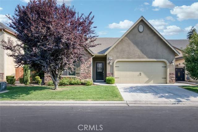 6808 West Lucas Drive, Fresno, CA 93722