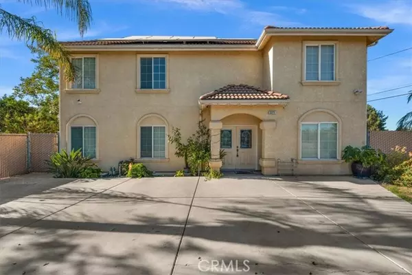 3271 East Muscat Avenue, Fresno, CA 93725