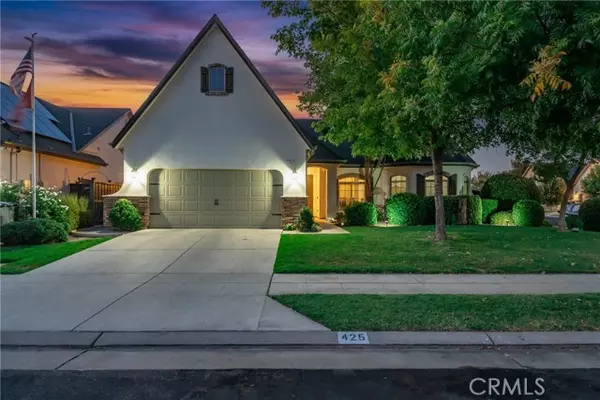 425 West Trenton Avenue, Clovis, CA 93619