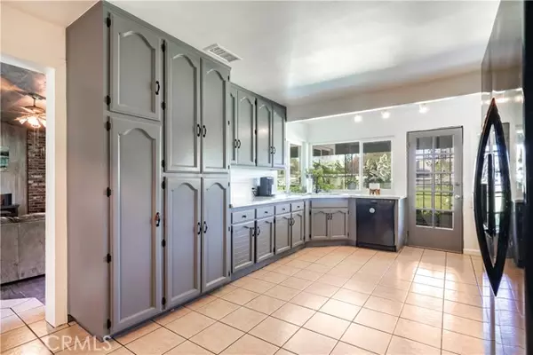 Madera, CA 93636,16993 Jennifer Court