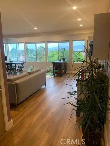 Silver Lake, CA 90029,969 Manzanita Street