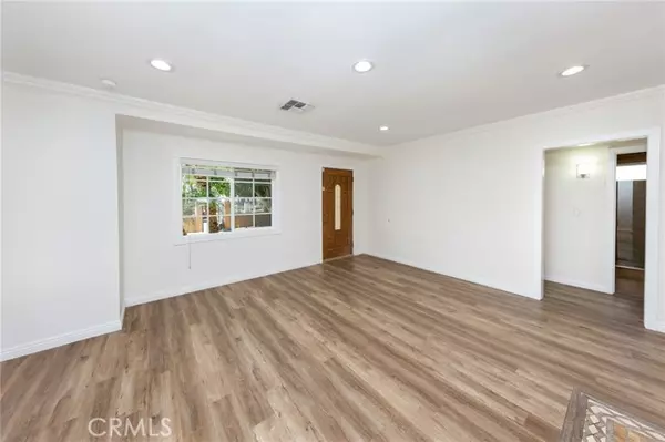 North Hollywood, CA 91606,11339 Delano Street