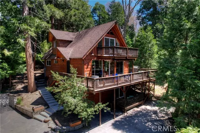 113 State Highway 173, Lake Arrowhead, CA 92352