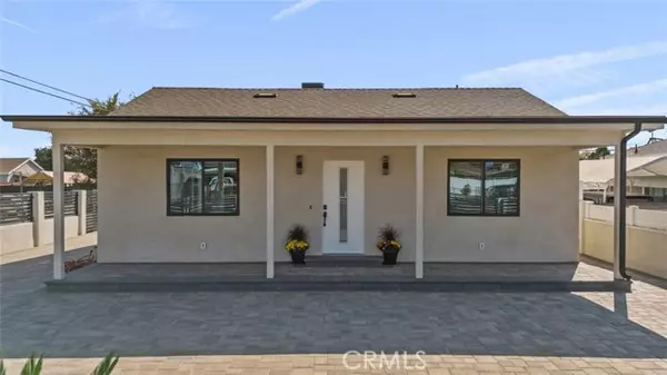 11200 Saticoy Street, Sun Valley, CA 91352