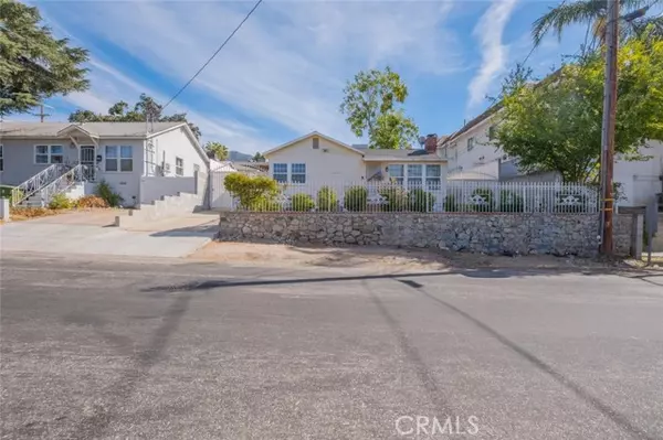 10248 Samoa Avenue, Tujunga, CA 91042