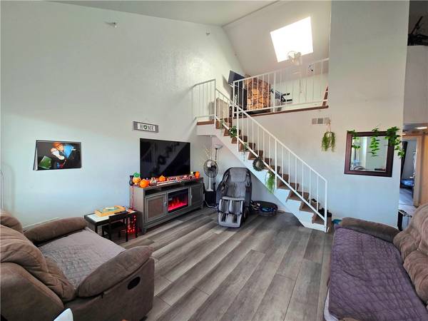 6140 Rugby Avenue, Huntington Park, CA 90255