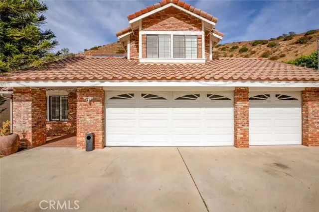 Sun Valley, CA 91352,9653 La Tuna Canyon Road