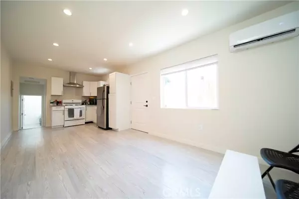 Panorama City, CA 91402,8133 Noble Avenue