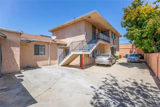 Van Nuys, CA 91401,14319 Tiara Street