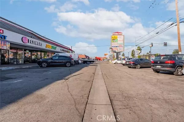 North Hollywood, CA 91605,12650 Sherman Way