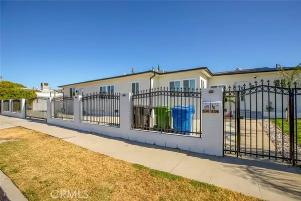 Panorama City, CA 91402,14927 Titus Street