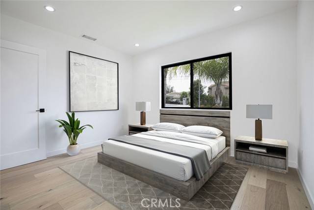 Tarzana, CA 91356,5132 Avenida Oriente