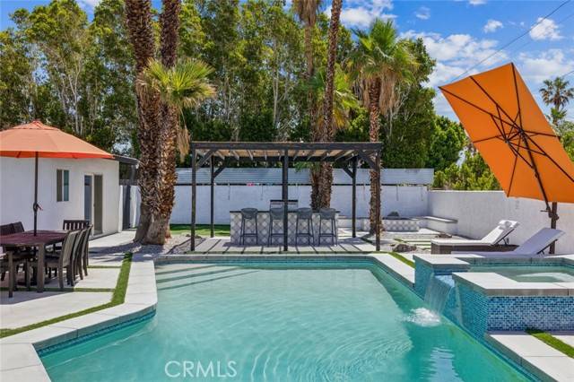 2665 East Vincentia Road, Palm Springs, CA 92262