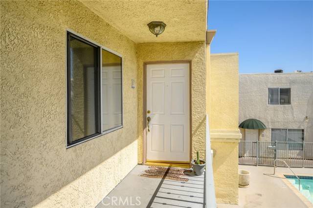 Van Nuys, CA 91406,7045 Woodley Avenue