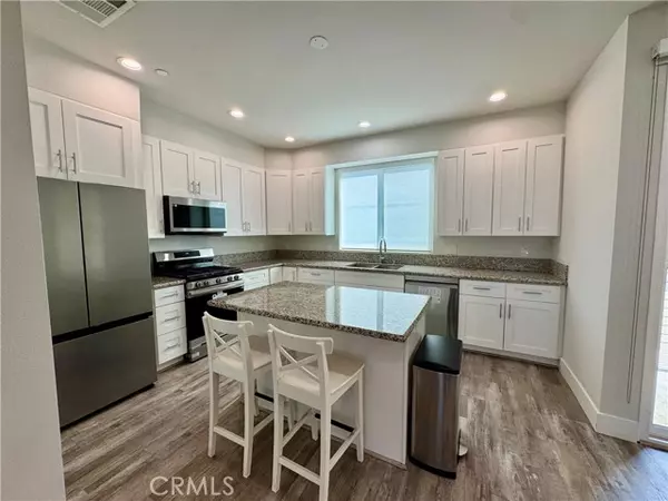 Downey, CA 90240,7958 Telegraph Road