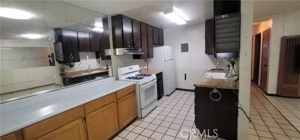 Panorama City, CA 91402,14805 Chase Street