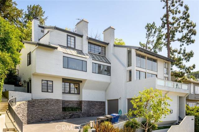 3545 Alana Drive, Sherman Oaks, CA 91403