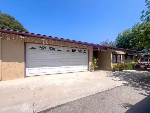 Sunland, CA 91040,9909 Helen Avenue
