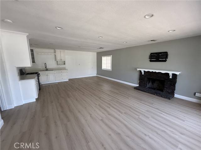 Reseda, CA 91335,7907 Wilbur Avenue