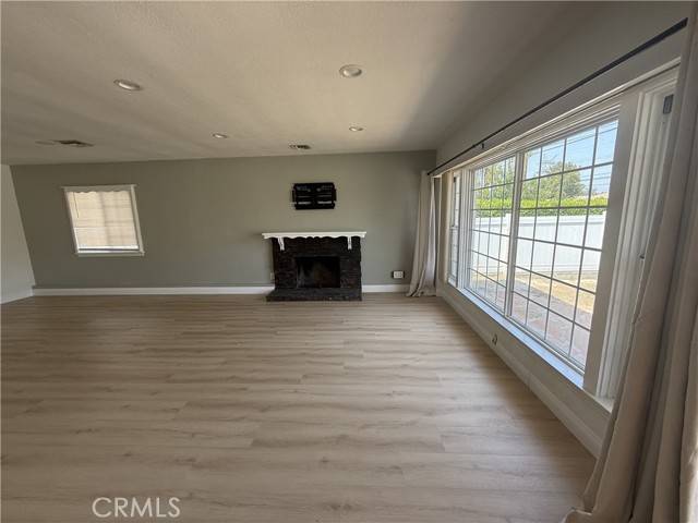 Reseda, CA 91335,7907 Wilbur Avenue