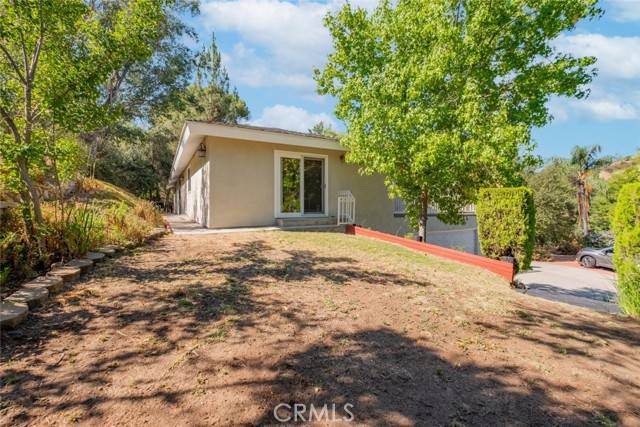 Shadow Hills, CA 91040,9530 Wheatland Avenue