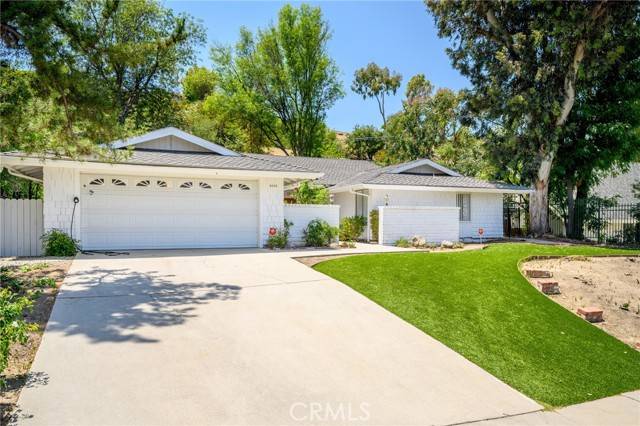 4035 Ellenita Avenue, Tarzana, CA 91356