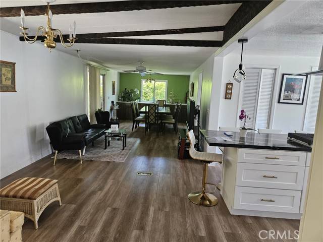Thousand Oaks, CA 91362,2457 Arapaho Avenue
