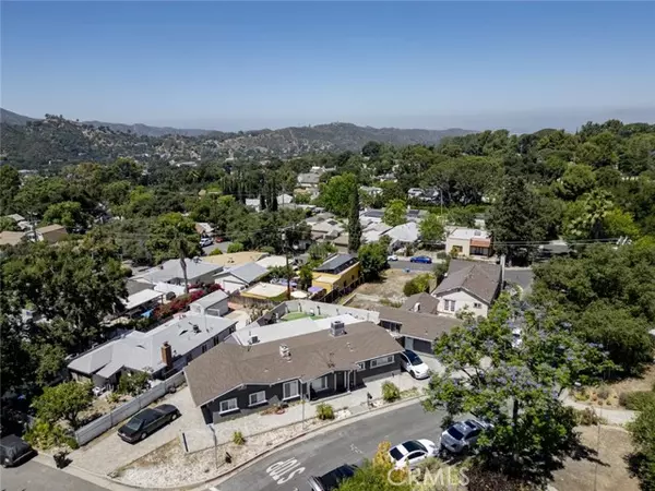 Tujunga, CA 91042,6536 Tokay Road